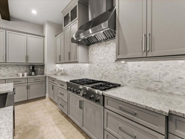 Luxury Luxury Luxury Posh Anna Maria Island Retreat- Stroll to Beach Private Island Key Royale