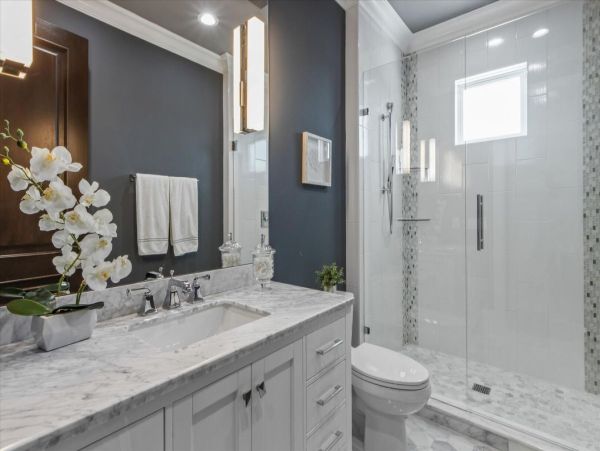 Luxury Luxury Luxury Posh Anna Maria Island Retreat- Stroll to Beach Private Island Key Royale
