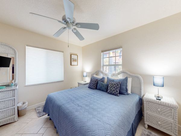 Manasota Key Vacation Rental with Beach Access - Luxury Three Bedroom Vacation Rental