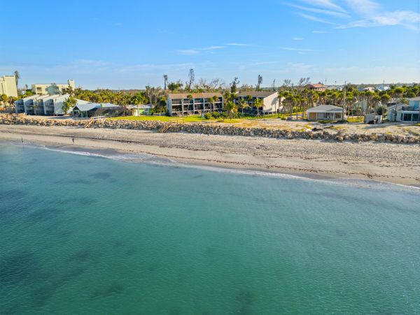 Manasota Key Vacation Rental with Beach Access - Luxury Three Bedroom Vacation Rental