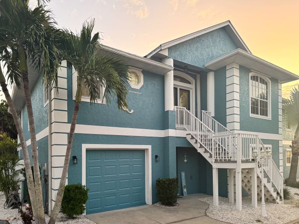 Manasota Key Vacation Rental with Beach Access - Luxury Three Bedroom Vacation Rental