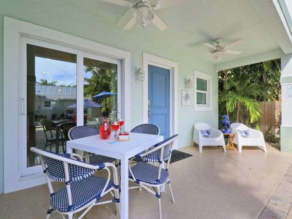 Luxurious House in Delray Beach - 4-Bedroom with Private Pool