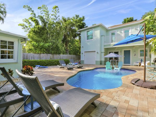 Luxurious House in Delray Beach - 4-Bedroom with Private Pool