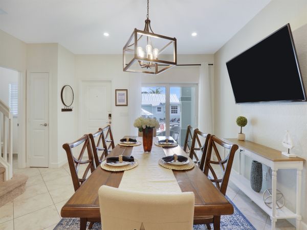 Luxurious House in Delray Beach - 4-Bedroom with Private Pool