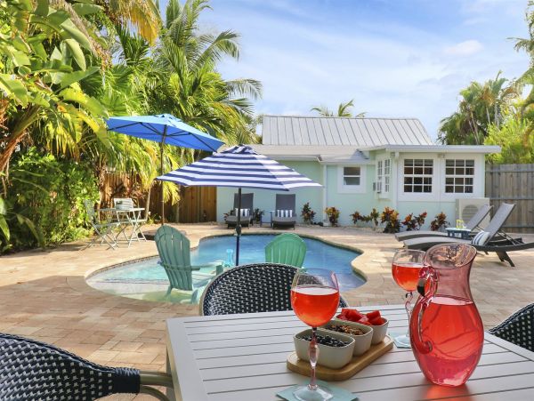 Luxurious House in Delray Beach - 4-Bedroom with Private Pool