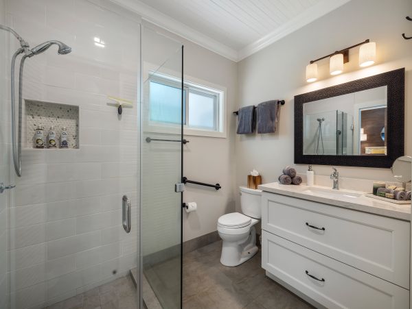 Kailua Beachfront Vacation Rental - Luxury Hawaii Home with Cottage