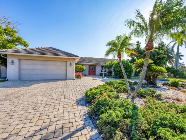 Refined Coastal Luxury on Longboat Key