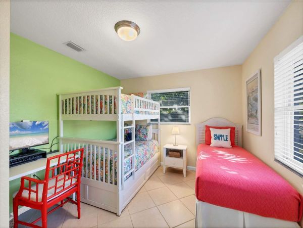 Refined Coastal Luxury on Longboat Key