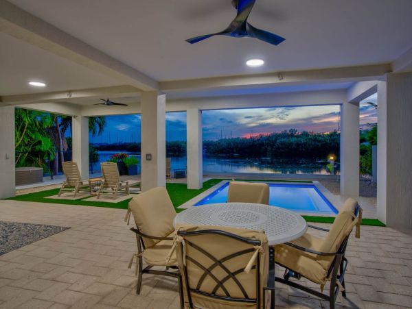 Luxurious Waterfront Retreat in Marathon, FL - 3-Bedroom Home with Private Pool