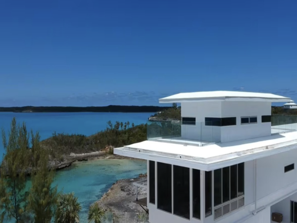 Caribbean Side Of Island Main House & Guest House Beach Estate