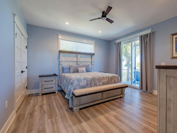 Experience Luxury in Anna Maria Island - 4 Bedroom Coastal Retreat