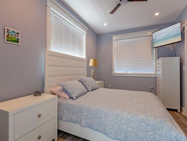 Experience Luxury in Anna Maria Island - 4 Bedroom Coastal Retreat