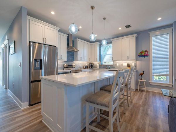 Experience Luxury in Anna Maria Island - 4 Bedroom Coastal Retreat