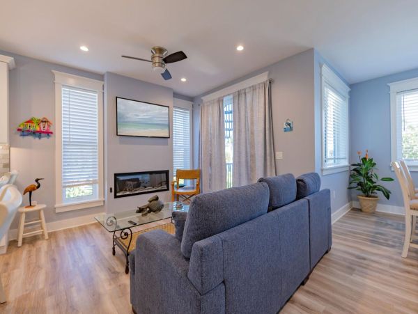 Experience Luxury in Anna Maria Island - 4 Bedroom Coastal Retreat