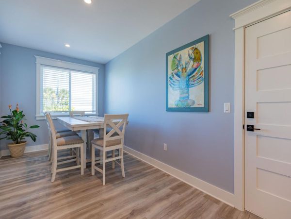Experience Luxury in Anna Maria Island - 4 Bedroom Coastal Retreat