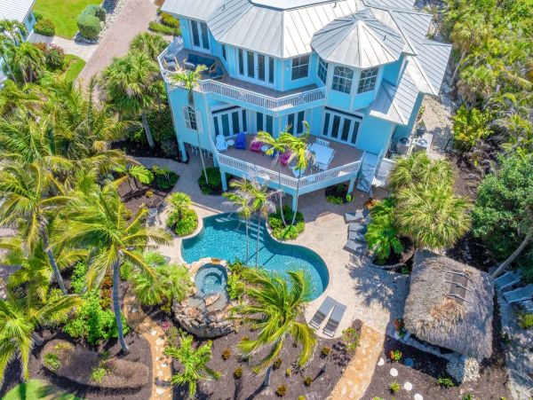 Luxury Captiva Island Estate with Private Beach Access
