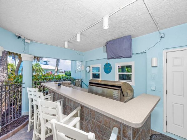 Luxury Captiva Island Estate with Private Beach Access