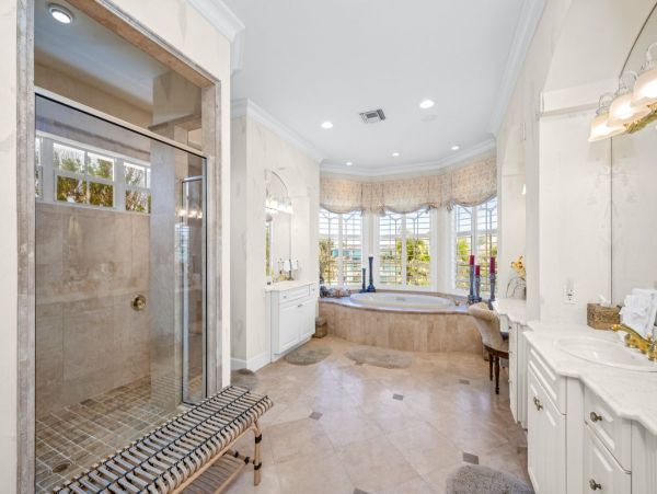 Luxury Captiva Island Estate with Private Beach Access