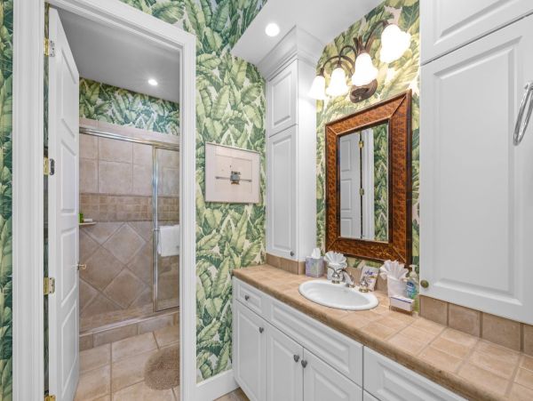 Luxury Captiva Island Estate with Private Beach Access