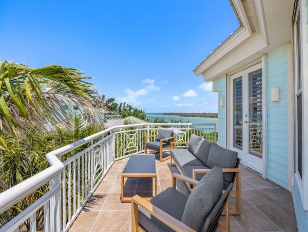 Luxury Captiva Island Estate with Private Beach Access