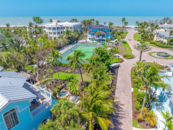 Luxury Captiva Island Estate with Private Beach Access