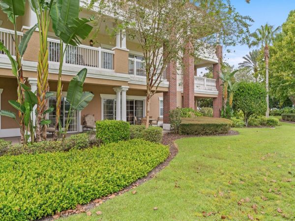 Luxurious Three-Bedroom Condo in Reunion