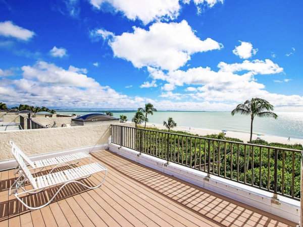 Roof Top Patio World Class Views Private Sundeck