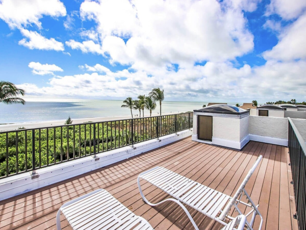 Roof Top Patio World Class Views Private Sundeck