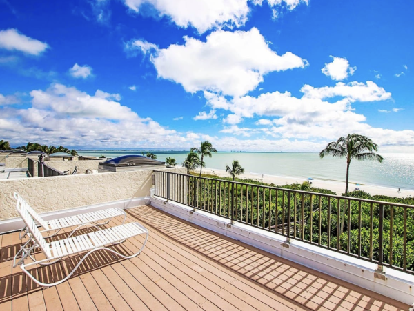 Roof Top Patio World Class Views Private Sundeck