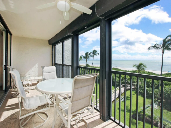 Roof Top Patio World Class Views Private Sundeck
