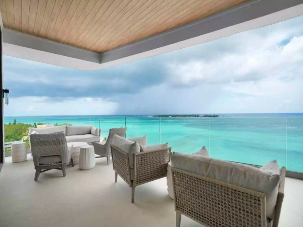 Luxury Beachfront Retreat in Nassau - Exclusive Vacation Rental - additional view, photo 2