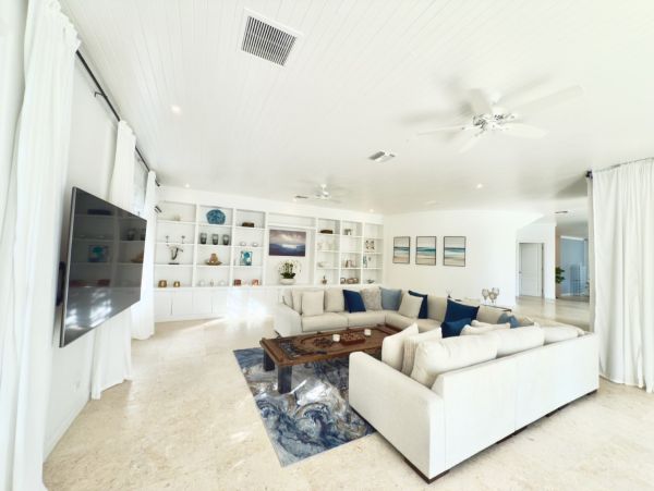 Bahamas Luxury Retreat Main House Plus Separate Pool House