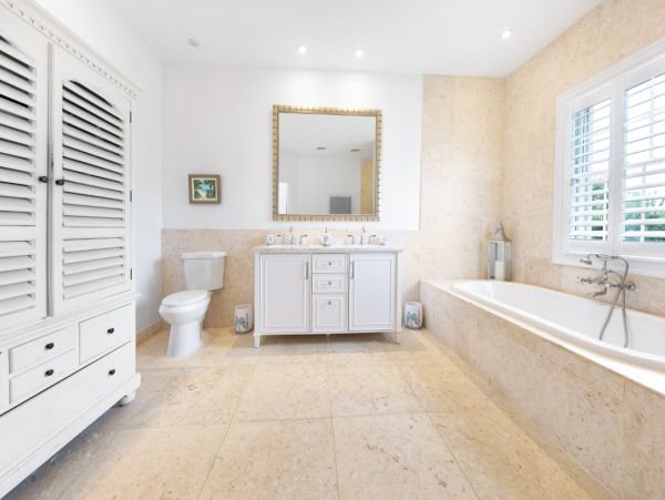 Bahamas Luxury Retreat Main House Plus Separate Pool House