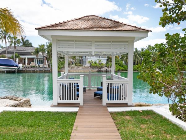 Bahamas Luxury Retreat Main House Plus Separate Pool House