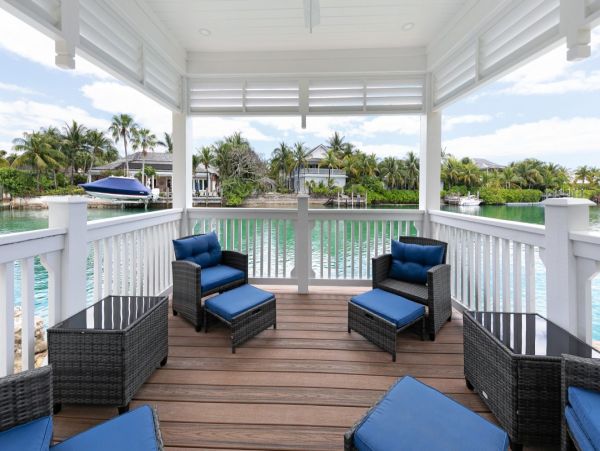 Bahamas Luxury Retreat Main House Plus Separate Pool House