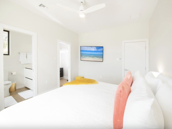Grand Cayman Vacation Rental - Two Bedroom Cayman Islands Condo Lodging