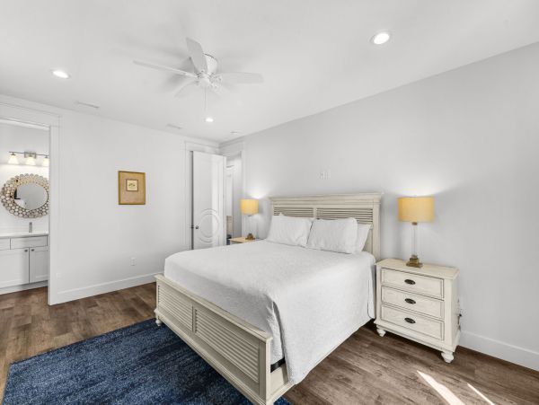 Luxurious Coastal Retreat in Miramar - Family Friendly Vacation Home