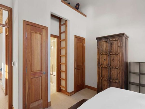 Luxurious 6_Bedroom Snowmass Retreat with Ski-in/Ski-out Access