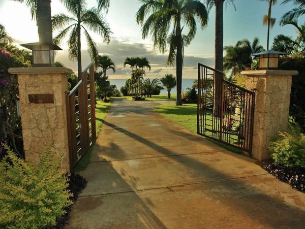 Luxury Oceanfront Retreat in Kilauea - Stunning Ocean Views Cottage - additional view, photo 4