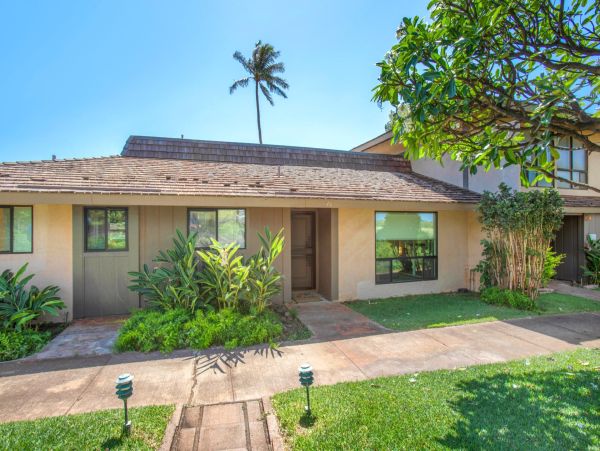 Luxurious 6-Bedroom Maui Retreat