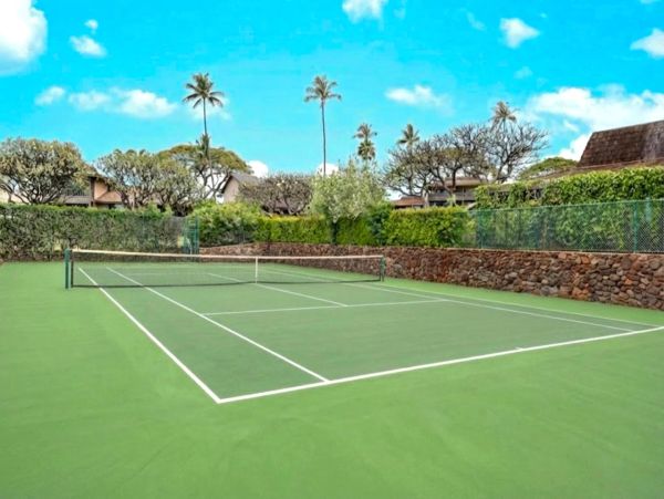 Luxurious 6-Bedroom Maui Retreat