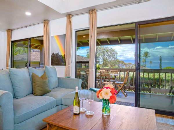 Luxurious 6-Bedroom Maui Retreat
