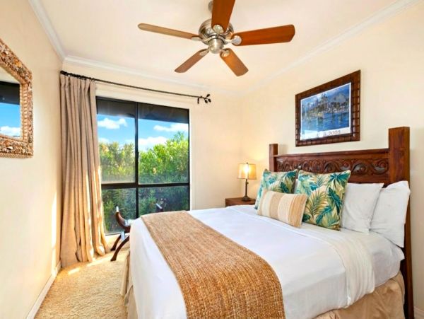 Luxurious 6-Bedroom Maui Retreat