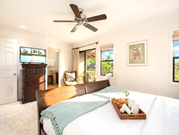 Luxurious 6-Bedroom Maui Retreat