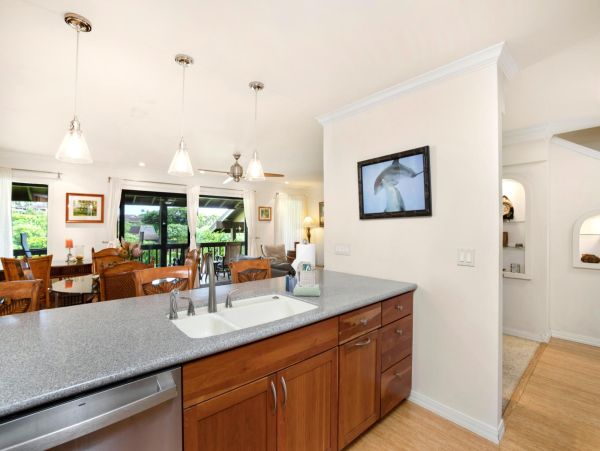 Luxurious 6-Bedroom Maui Retreat