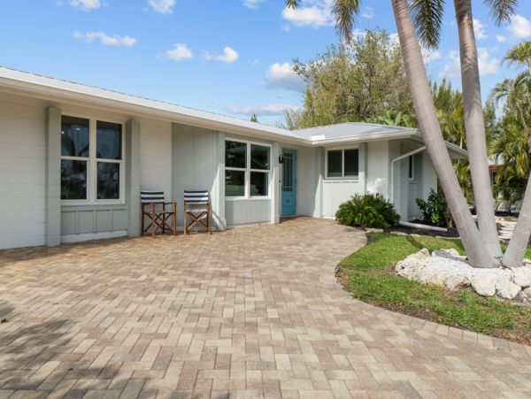 Sanibel Island Vacation Home Near Beach