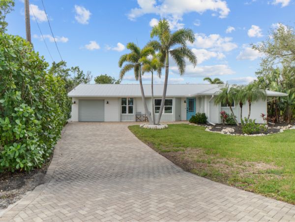 Sanibel Island Vacation Home Near Beach