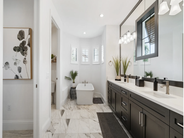 One Level Luxury Marco Island Pool Home Pure Delight Spacious & Bright