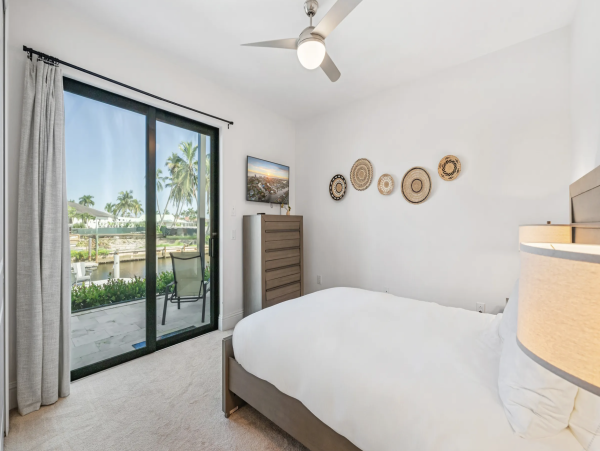 One Level Luxury Marco Island Pool Home Pure Delight Spacious & Bright