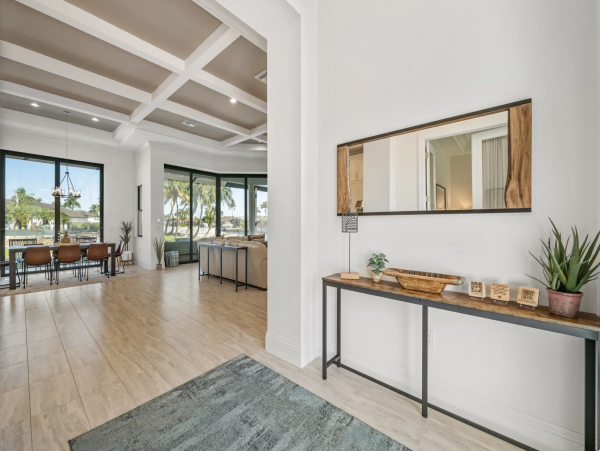 One Level Luxury Marco Island Pool Home Pure Delight Spacious & Bright